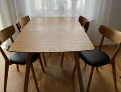 Köksbord och 6 stolar
