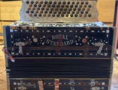 Royal Standard dragspel