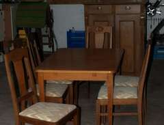 Matsalsbord och 6 stolar