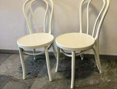 2st vita Ögla stolar av Gil...