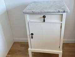 Sängbord vintage med marmor...