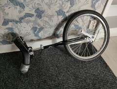 Skänkes gratis enhjuling