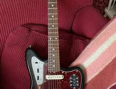 Fender jaguar classic playe...