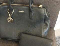 DKNY väska och plånbok