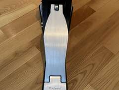 Roland KT-10, digital pedal