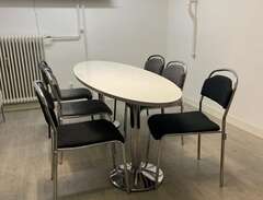 Konferensbord Ovalt med stolar
