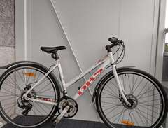 Cykel hybrid DBS 28 tum
