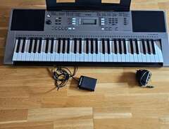 Yamaha Keyboard PSR E353