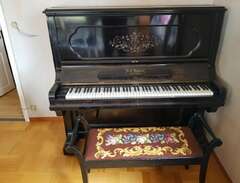 Snygg möbel piano