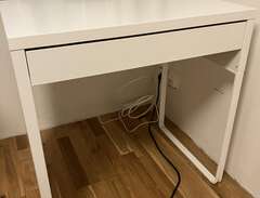 Skrivbord IKEA Micke