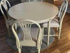 Gustavianska möbler matbord...