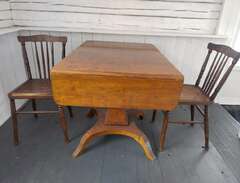 Klaffbord antikt med 2 stolar