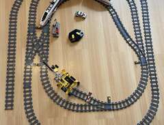Lego tågbana med extra mång...