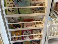 bokhylla för barnböcker
