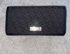 DKNY oanvänd plånbok