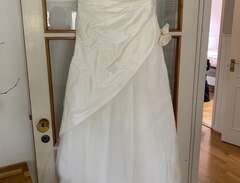 Brudklänning stl.36