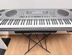 piano Casio WK-1800