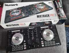 Numark Mixtrack Pro 3 Mixer...