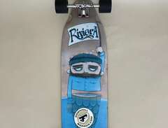 “Riviera Skateboards” longb...