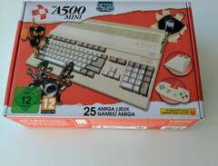 Helt Ny oöppnad Amiga 500 Mini