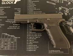 Glock 17 9mm och UHL .22