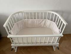 BabyBay bedside crib sidosäng