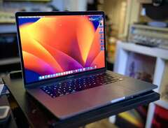 MacBook Pro 15” 2017 3,1 i7