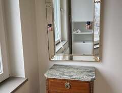 byrå rokoko med spegel