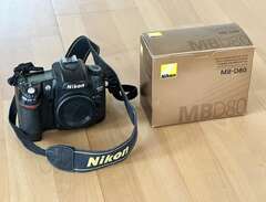 Nikon D80 med batterigrepp