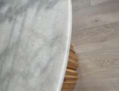 Runt marmor D.105cm matbord