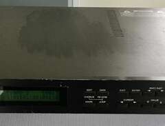 Roland U-220 RS-PCM Sound M...
