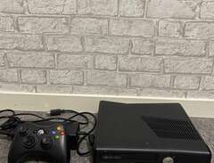 Xbox 360 250G slim - Med spel