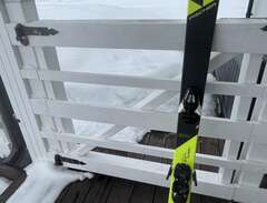 Slalomskidor 120 cm