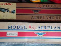 Modellflygplan finns flera...