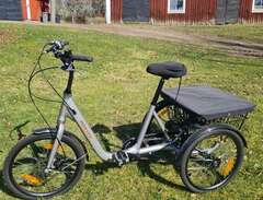 Trehjulig cykel för vuxen
