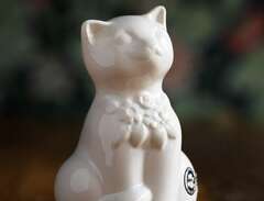 Rosa Ljung – vit katt – 12 cm
