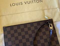Superfin Louis Vuitton Neve...