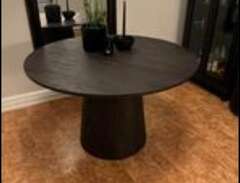 mörkbrunt bord 120 diameter