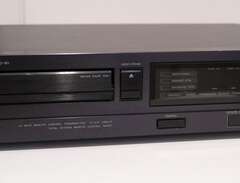 Luxman D-90 Compact Disc Pl...