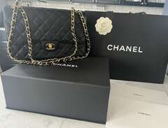 Chanel 11.12 classic handbag
