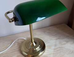 Grön bordslampa