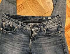 Missme jeans i storlek 30