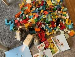Massor med duplo Lego