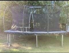 Studsmatta / trampolin