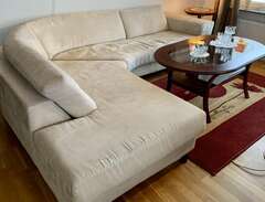 Snygg och modern soffa