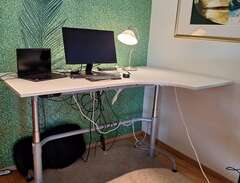 Höj och sänkbar skrivbord