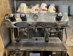 Espressomaskin och  kaffekvarn