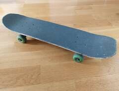 Skateboard, 69 cm med Rucku...