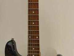 Tanglewood-Stratocaster Elg...