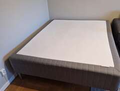 IKEA säng Skotterud 160 x 2...